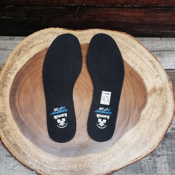 NWT Kamik Snow Boots Size 7 Momentum Waterproof Insulated Outdoor Black Vegan - Picture 11 of 11